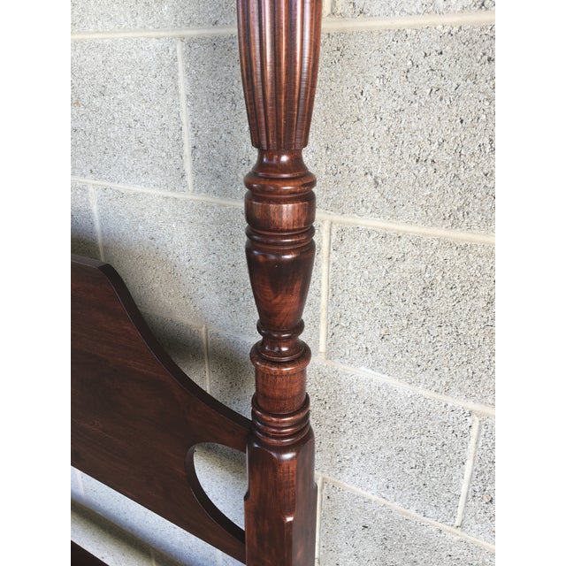 High Quality Mahogany Queen Size Chippendale Style Reeded Poster Bed