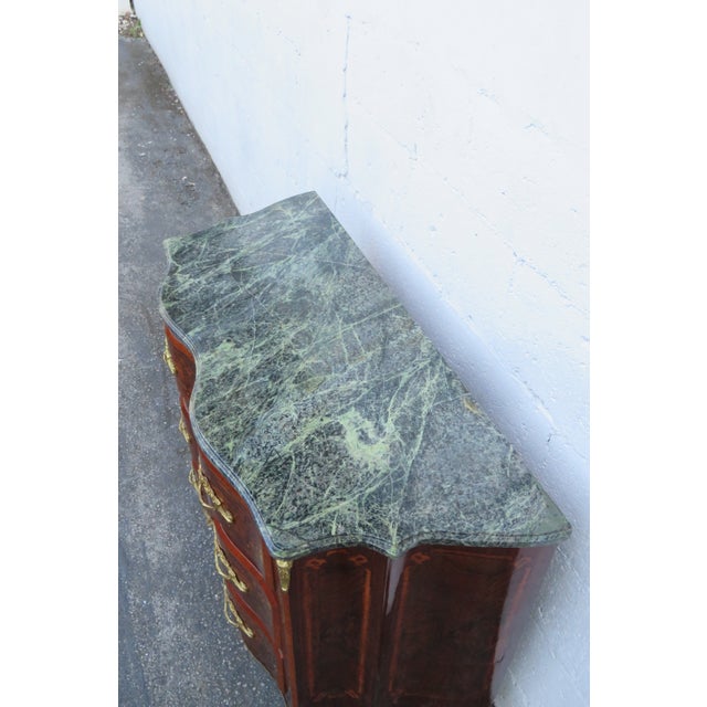 Late 20th Century French Marble Top Bombay Serpentine Inlay Commode Dresser Bathroom Vanity 6210 For Sale - Image 12 of 18