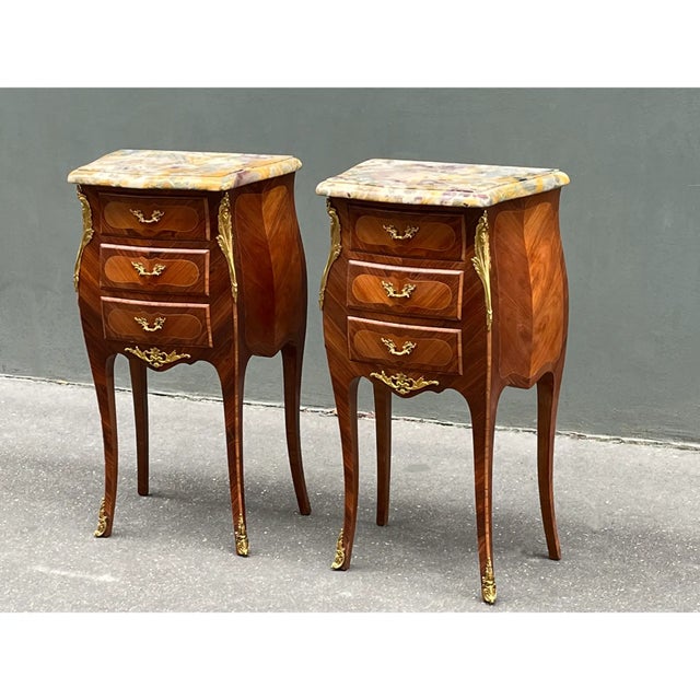 Brown 1920s Pair of French Louis XV Style Rosewood Nightstands For Sale - Image 8 of 13