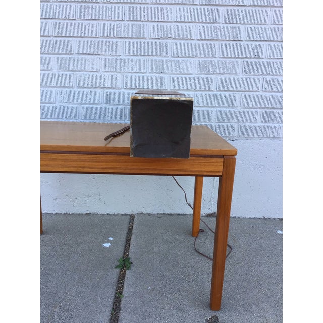 Vintage Laurel Walnut and Brass Table Lamp For Sale - Image 12 of 12