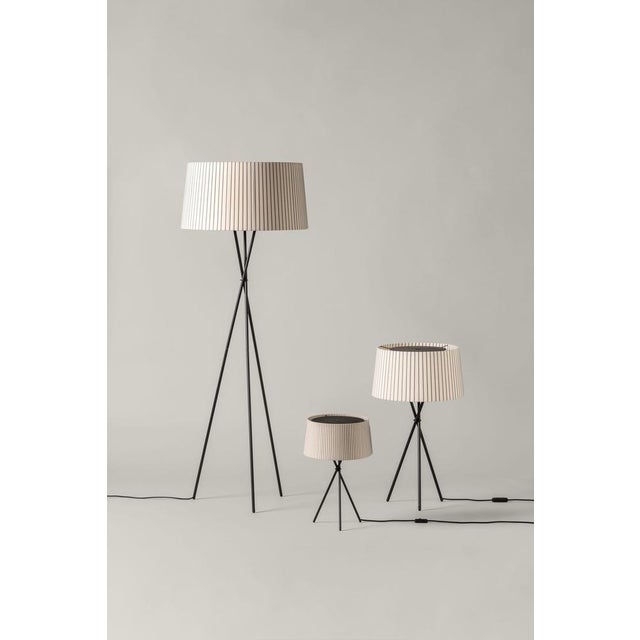 Diplomática Trípode G6 Table Lamp by Santa & Cole For Sale - Image 4 of 17