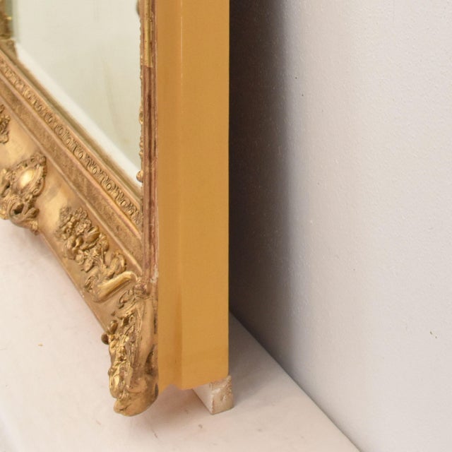 Antique Louis Philippe Gold Leaf Rectangular Wall Mirror with Avec Floral Motifs, 19th Century For Sale - Image 9 of 11