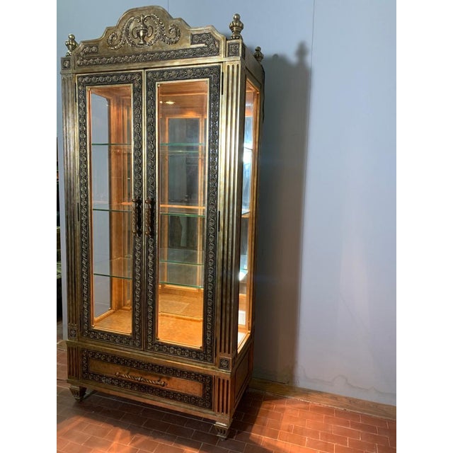 Classic Eclectic Gold Showcase from Lam Lee Group, 1990s For Sale - Image 4 of 14