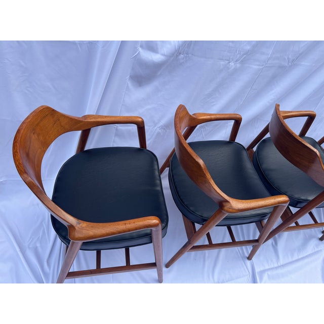 Mid 20th Century Vintage Mid Century W. H. Gunlocke Chair Co. Walnut Set of 4 Dining Chairs For Sale - Image 9 of 17