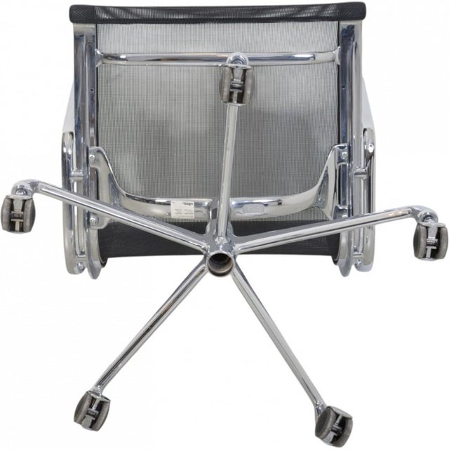 Vintage EA-117 Office Chair in Black Mesh by Charles Eames, 2000s For Sale - Image 13 of 16