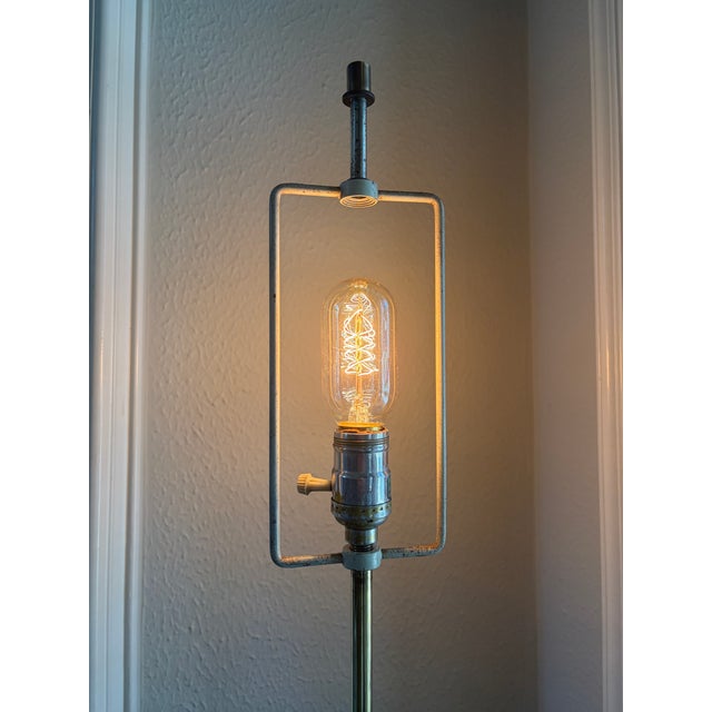 1960s Adjustable Brass and Chrome Telescoping Floor Lamp, Attributed to Laurel For Sale - Image 4 of 15