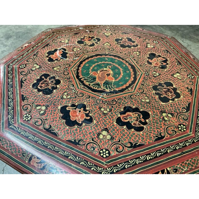 Late 20th Century Vintage Hand-Painted Octagonal Lacquered Side Table For Sale - Image 5 of 5