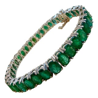 30 Carat Natural Emerald Cocktail Tennis Bracelet 14 Karat White Gold 7" For Sale