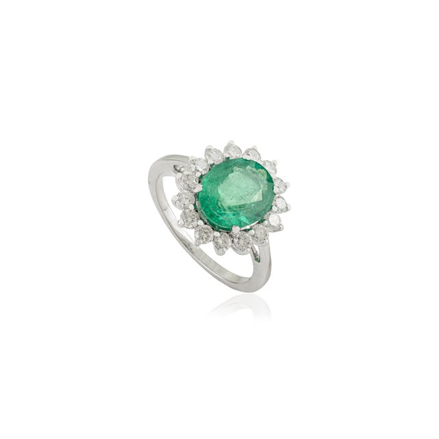 Art Deco VRJewels 2.26 Ct Natural Emerald and Diamond 14k Gold Oval Engagment Ring Size 6.5 For Sale - Image 3 of 16