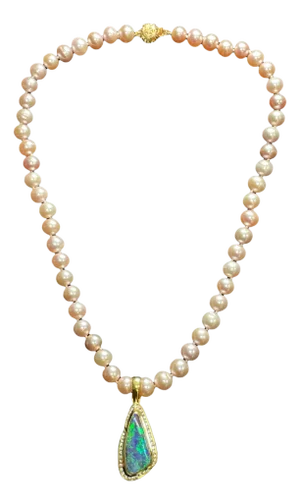 18k Yellow Gold Opal, Diamond Pearl Necklace 9.60 Carat Opal