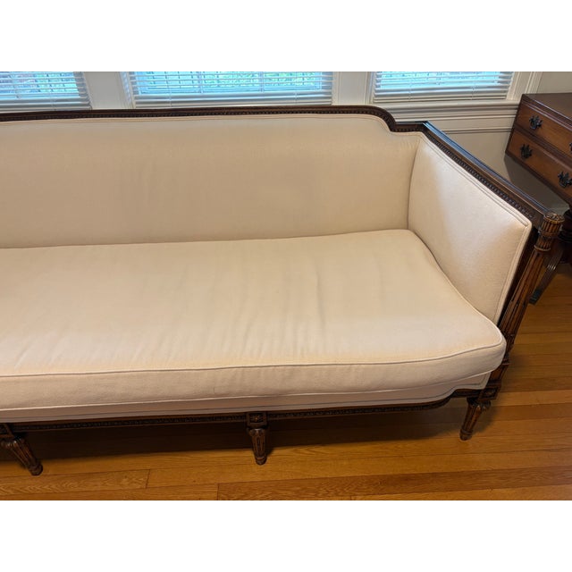 French Vintage French Louis XVI-Style Carved Wood Settee/Sofa For Sale - Image 3 of 10