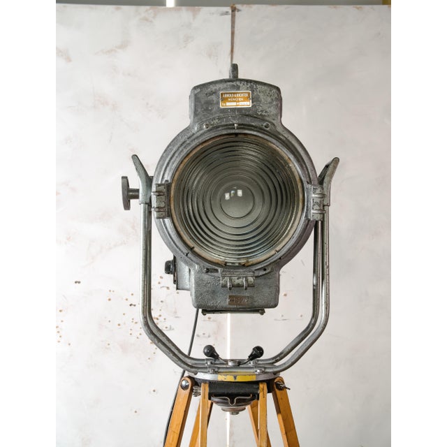 Grey 2KW Fresnel Spotlight Floor Lamp with Tripod from Arri, Germany, 1950s For Sale - Image 14 of 18