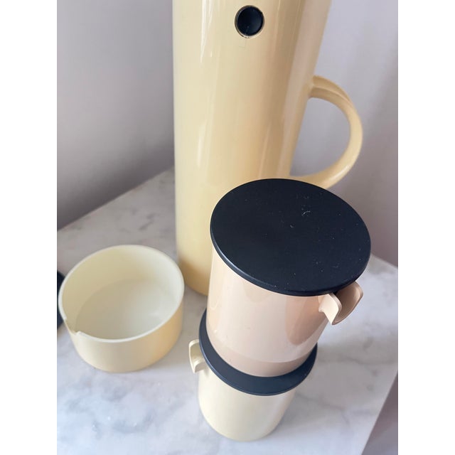 1970s Vintage EM77 Vacuum Jug Thermos Set by Erik Magnussen for Stelton, Denmark, 1970, Set of 4 For Sale - Image 5 of 9