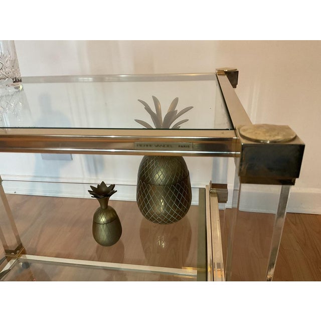 Metal Art Deco Bar Trolley in Gold and Glass by Pierre Vandel, 1970s For Sale - Image 7 of 18