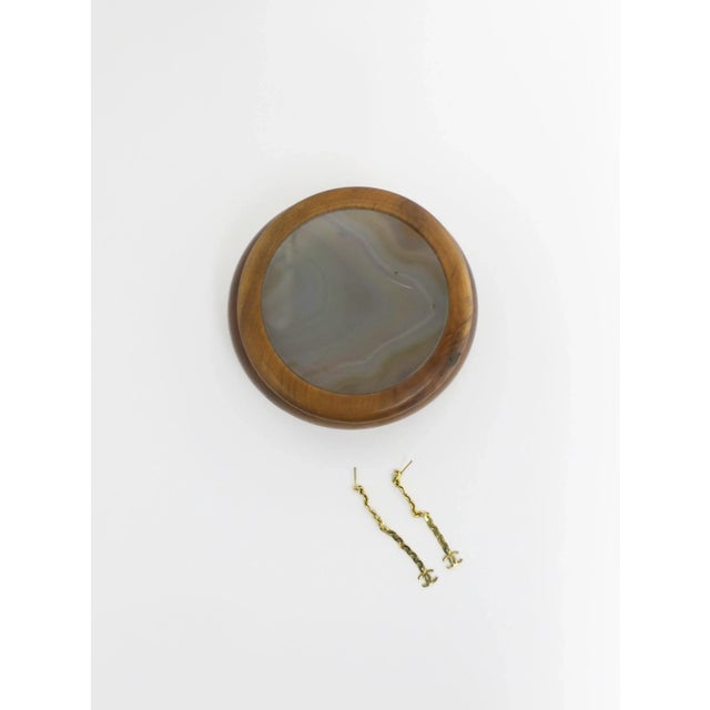 Brazilian Agate Onyx and Wood Round Jewelry or Trinket Box, Brazil, 1980s For Sale - Image 4 of 11