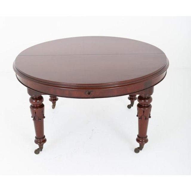 William IV Extendable Dining Table in Mahogany, 1830 For Sale - Image 4 of 4