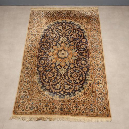 Asian Rug in Cotton and Wool For Sale - Image 4 of 9