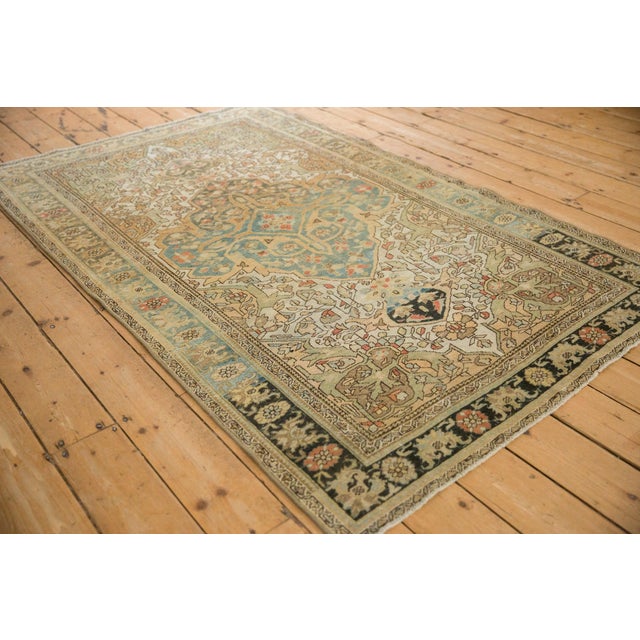 1930s Vintage Persian Sarouk Shield Medallion Wool Rug For Sale - Image 9 of 11