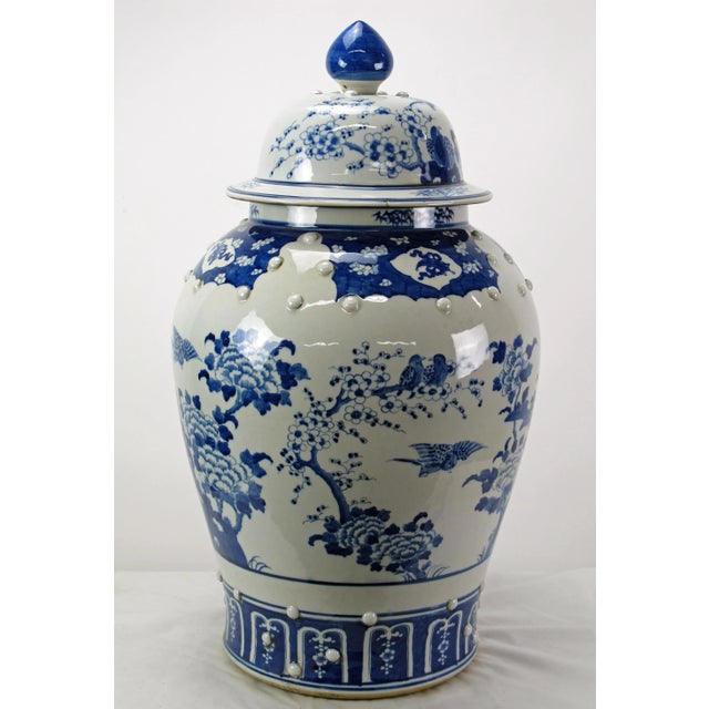 2020s Chinese Blue and White Porcelain Ginger Jar With Flowers & Flying Birds For Sale - Image 5 of 13