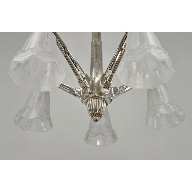 1930s Degue French Art Deco Chandelier 1930s - Stepped Geometric Frosted Glass For Sale - Image 5 of 11