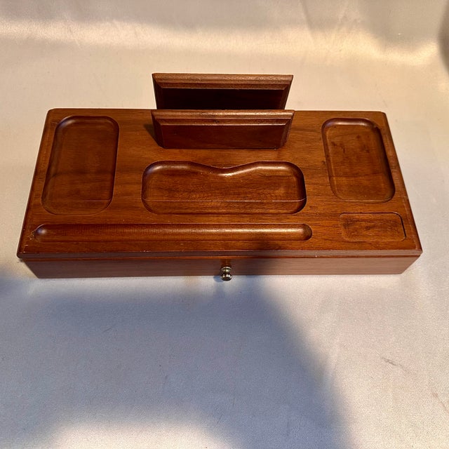 Vintage Walnut Dresser Valet Jewelry Box For Sale In Detroit - Image 6 of 6