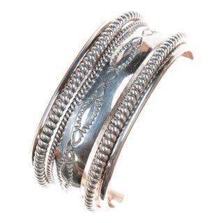 6.5" Tahe navajo stamped silver double twisted wire bracelet For Sale
