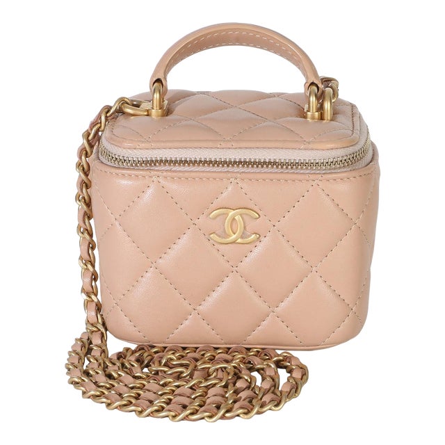 Beige Quilted Lambskin Mini Vanity Case With Chain For Sale
