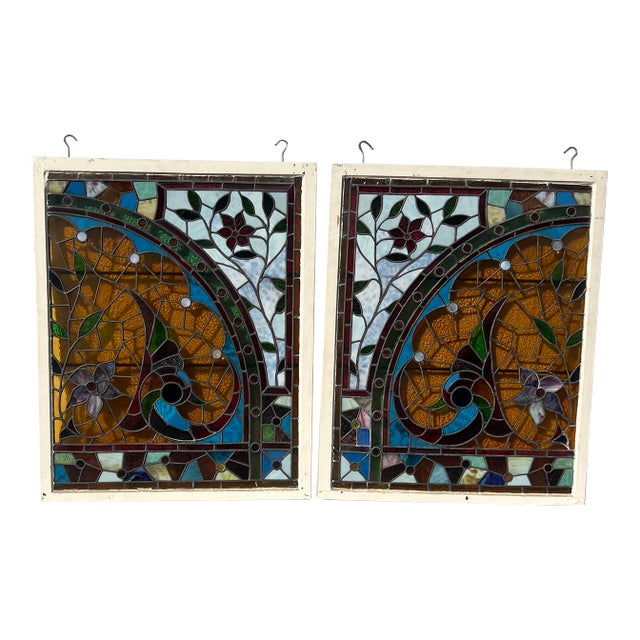 Pair of American Victorian Stained Glass Windows For Sale