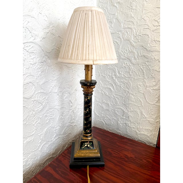 Wood Mid 20th Century Neoclassical Black and Gold Corinthian Column Lamp With Hand Painted Florals and Pleated Shade For Sale - Image 7 of 9