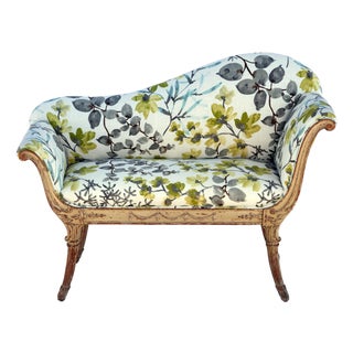 Early 20th Century Deco Petite Mahogany Chaise in Printed Linen For Sale