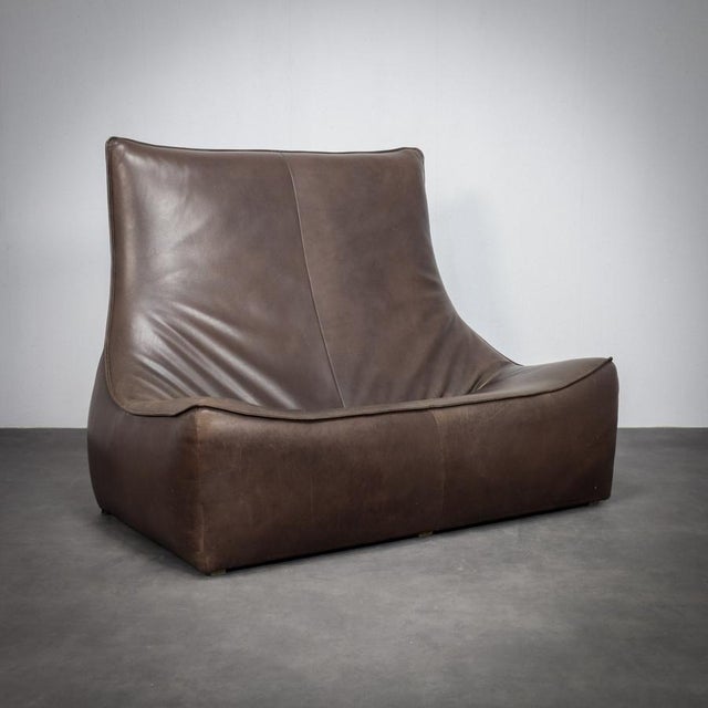 A comfortable and inviting 2-seater sofa designed by gerard van den berg for montis. Known as “the rock,” this design...