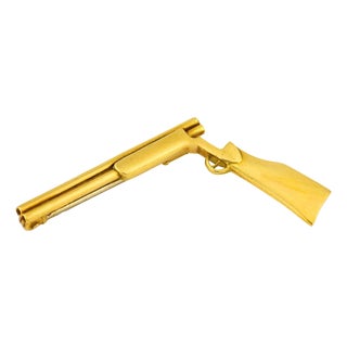 1990s Mellerio French Rifle 18k Yellow Gold Brooch For Sale