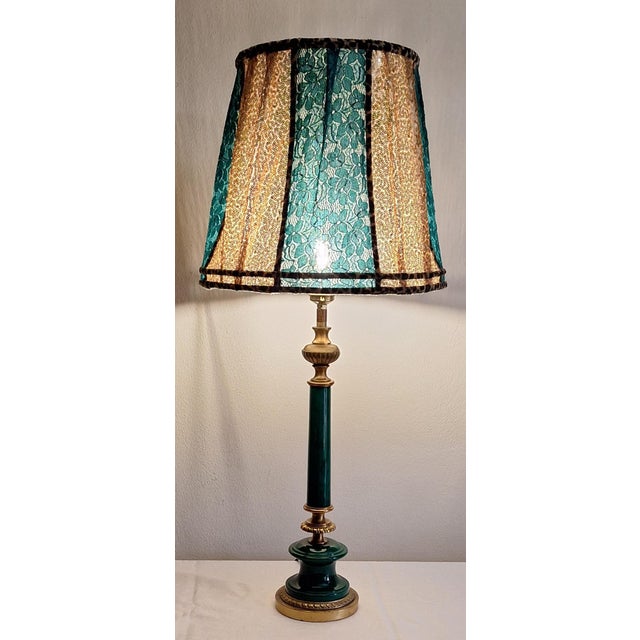 Italian Vintage Table Lamp from the 70s with Green Alabaster Base with Brass and Bronze Elements and Handmade Sequin Shade by Lamplove, 1970s For Sale - Image 9 of 9