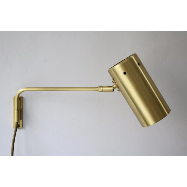 Mid-Century Minimalist Brass Wall Lamp, 1960s-1970s For Sale - Image 9 of 9