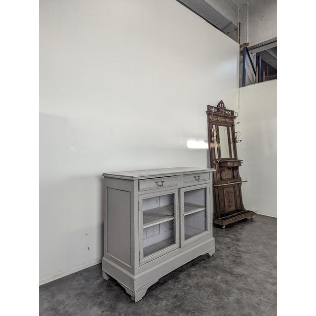 Patinated Pantry Buffet, in Very Good conditions.