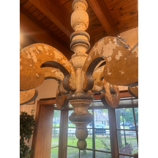 Early 20th Century Large Blue and White Chippy Wood Chandelier For Sale - Image 4 of 14