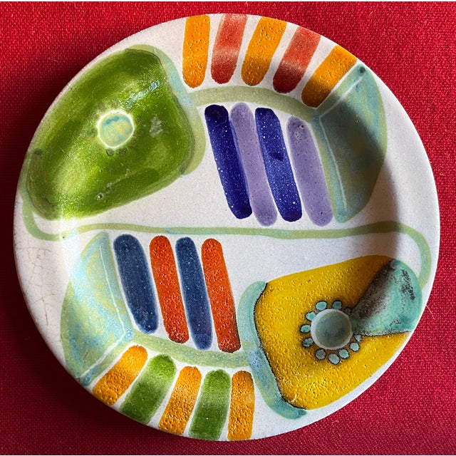 DeSimone Mid-Century Modern Hand Painted Italian Pottery Plates by Desimone Circa 1960's - Set of 4 For Sale - Image 4 of 9