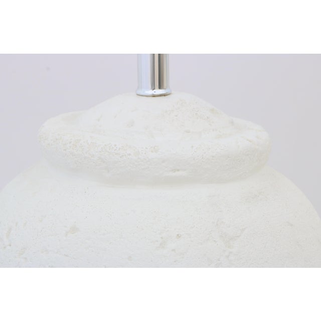 Postmodern White Plaster Urn Table Lamps - a Pair For Sale - Image 4 of 4