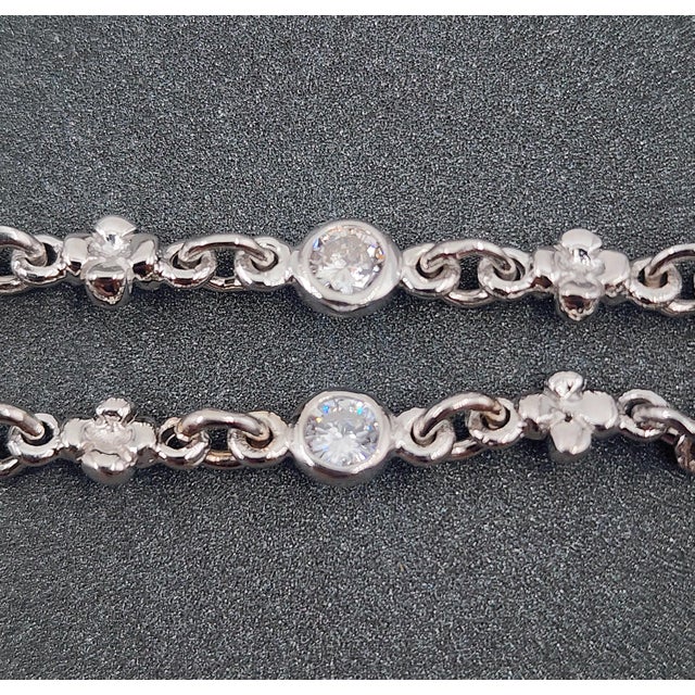 Loree Rodkin 18k White Gold & Diamond Necklace For Sale - Image 4 of 8