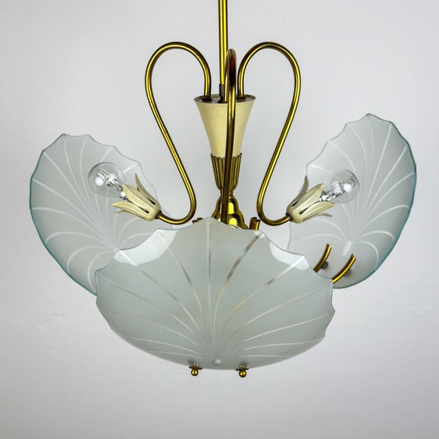 Antique Brass and Glass Chandelier in the style of Pietro Chiesa for Fontana Arte, Italy, 1930s For Sale - Image 3 of 18