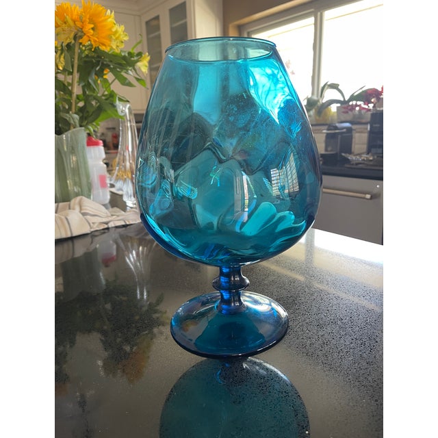 Empoli 1960s Mid Century Modern Empoli Italian Murano Sapphire Blue Stemmed Brandy Snifter Vase For Sale - Image 4 of 6
