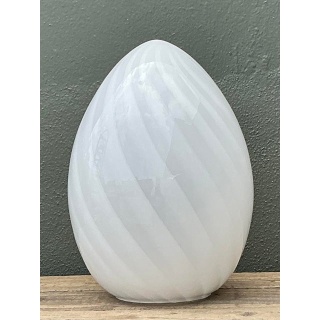 White Vintage Italian Swirl Glass Egg Lamp After Murano For Sale - Image 8 of 12