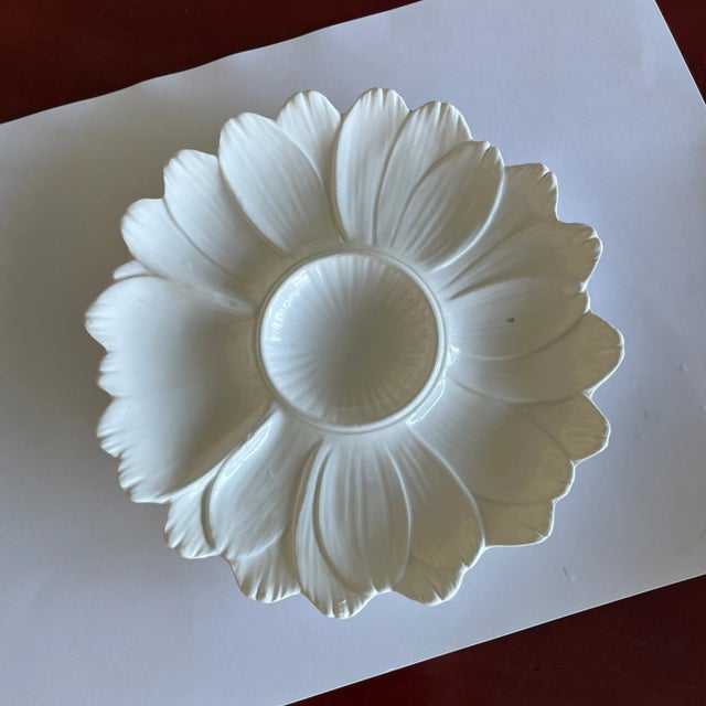 Vintage Italian White Ceramic Flower-Shaped Artichoke Plate For Sale - Image 10 of 10