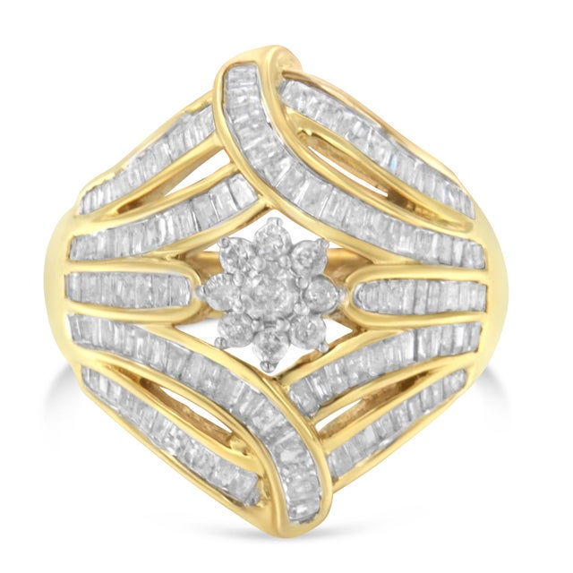 Contemporary 10K Yellow Gold Diamond Ring (1 Cttw, I-J Color, I2-I3 Clarity) - Size 6 For Sale - Image 3 of 7