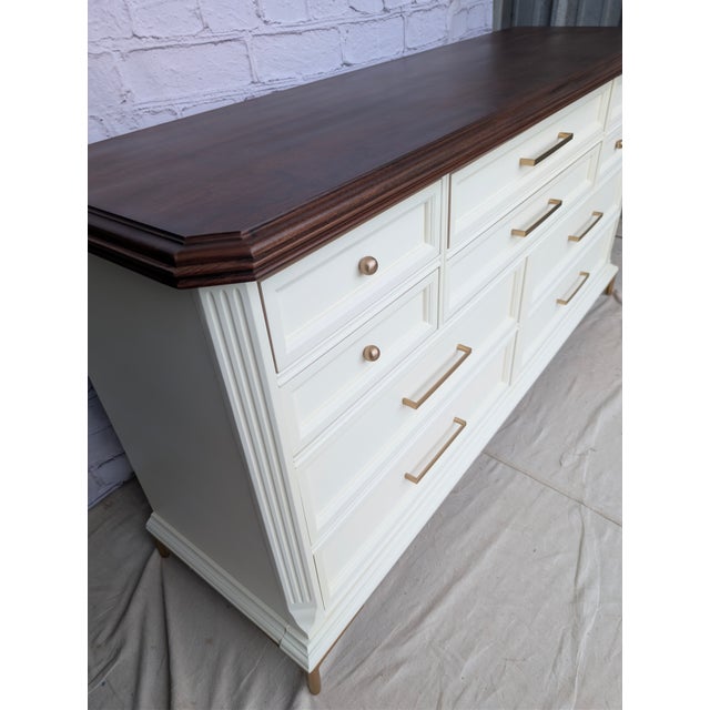 Off-white 1970s Off White / Cream 10 Drawer Bassett Dresser With Champagne Gold Hardware. For Sale - Image 8 of 14