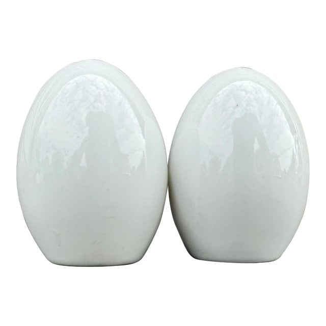 Bone China Egg Shaped Salt and Pepper Shakers For Sale
