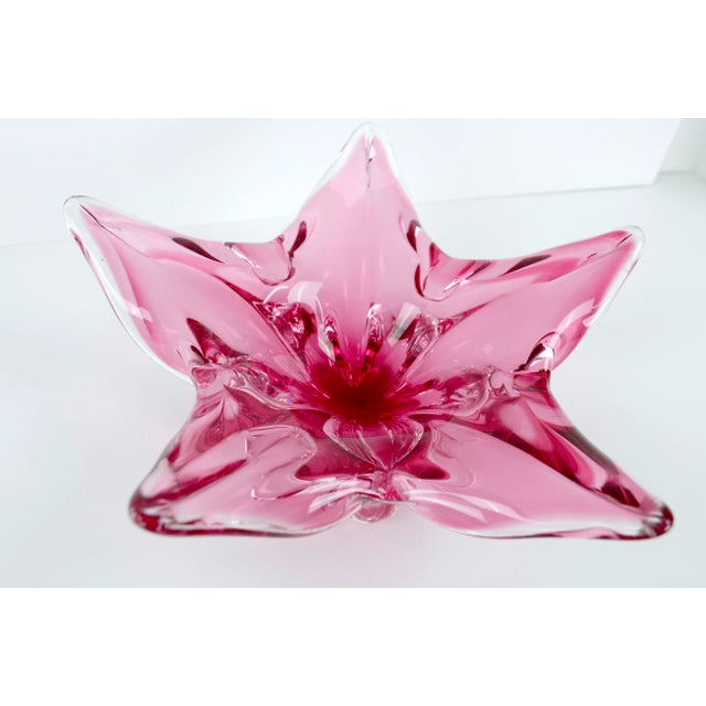 Mid-Century Modern Josef Hospodka Chribska Glassworks, Czech Pink Star Flower Footed Glass Dish For Sale - Image 3 of 9