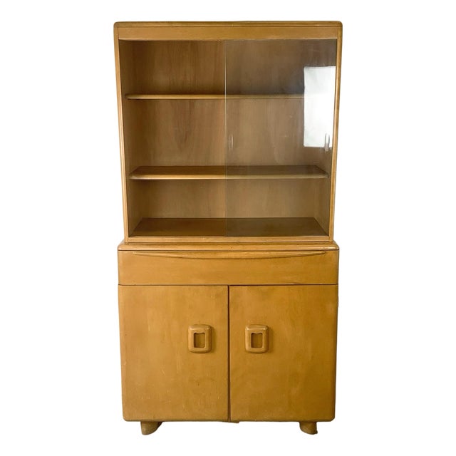 Vintage Heywood-Wakefield Wheat Finish Hutch Cabinet, Mid-Century Modern For Sale