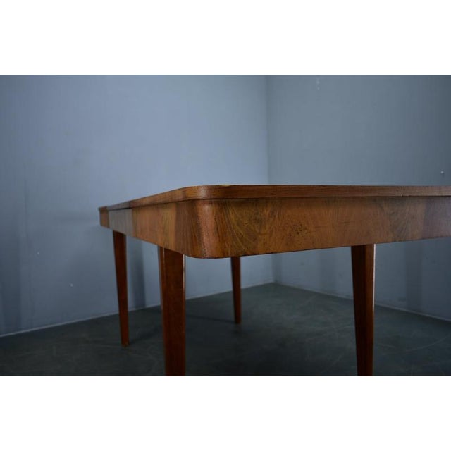 Wood Extendable Dining Table in Walnut by Jindrich Halabala, Czechoslovakia, 1939 For Sale - Image 7 of 18