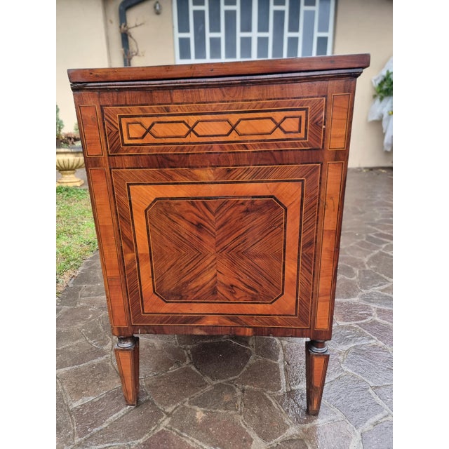 Late 18th Century Antique Emilian Chest of Drawers, 1770 For Sale - Image 5 of 12